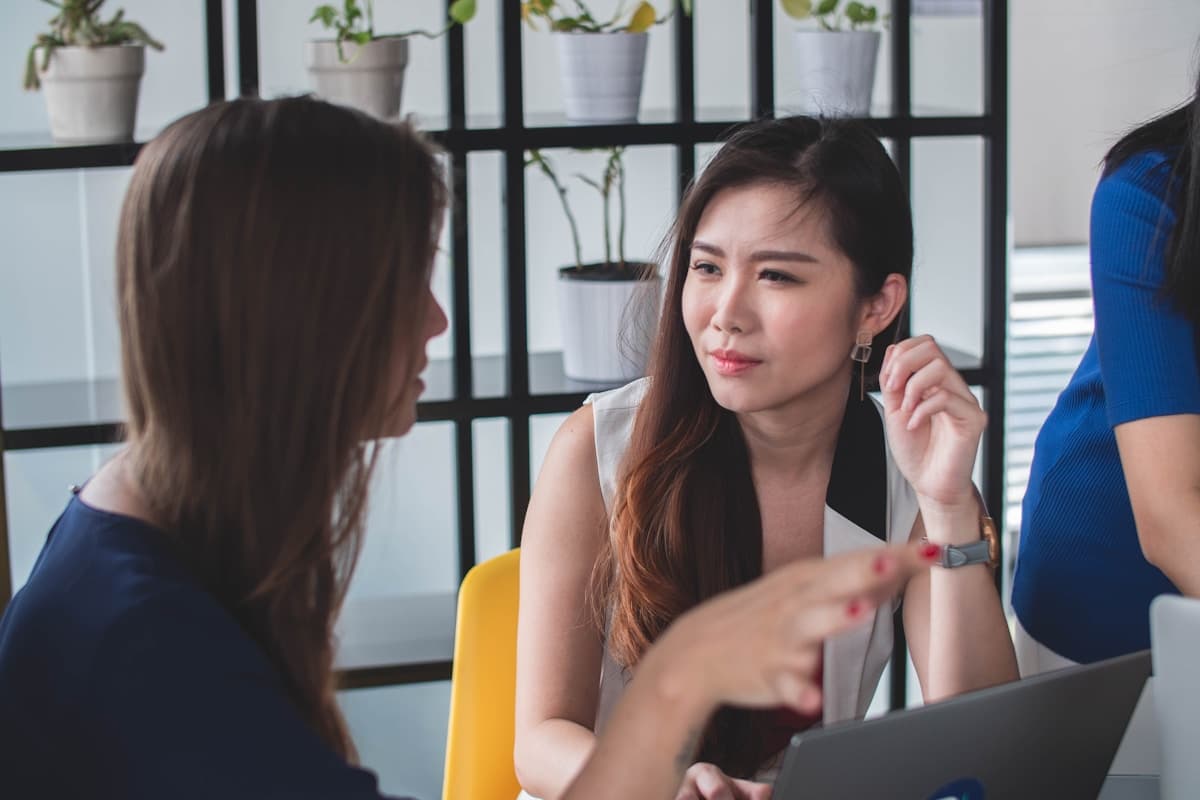 Finding Support: allatus caput undique